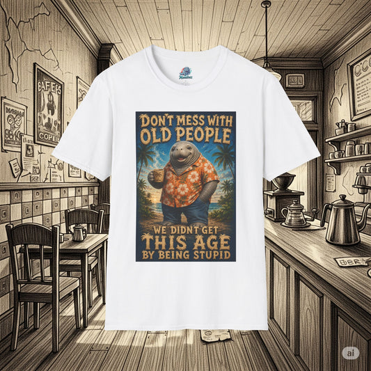 Don’t Mess With Old People Funny Vintage T-Shirt