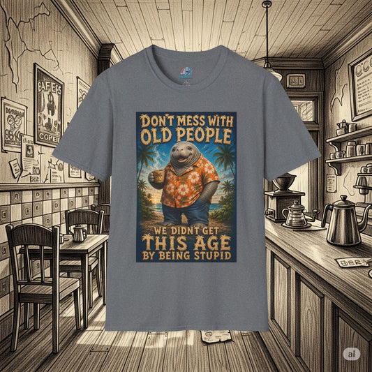Don’t Mess With Old People Funny Vintage T-Shirt